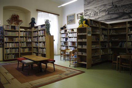 Husova knihovna v Polné